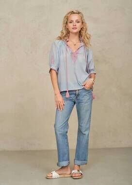 NEW M.A.B.E. talia embroidered short sleeve top in light blue/rose